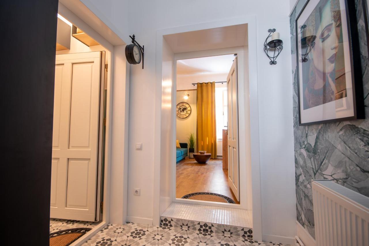 Zur Linde Apartment Sibiu Ngoại thất bức ảnh
