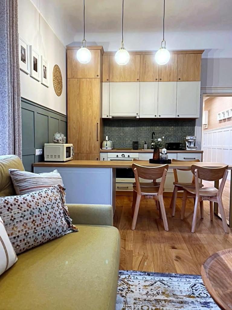 Zur Linde Apartment Sibiu Ngoại thất bức ảnh